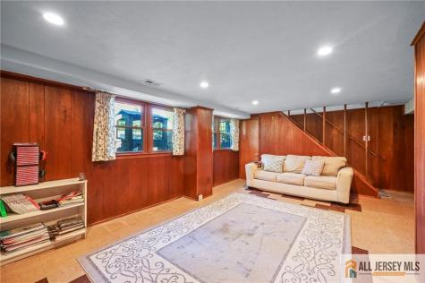 15 Kings Road East Brunswick NJ 08816