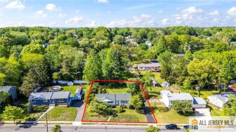 15 Kings Road East Brunswick NJ 08816