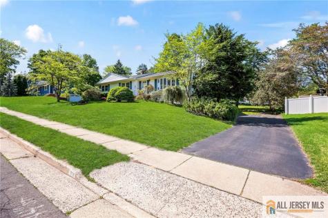15 Kings Road East Brunswick NJ 08816