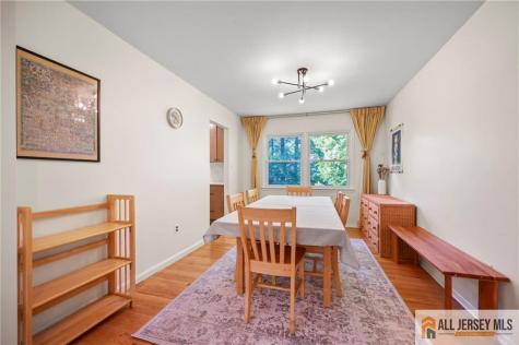 15 Kings Road East Brunswick NJ 08816