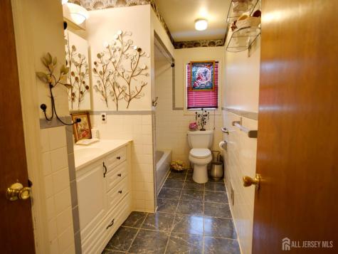 15 E Walnut Street Colonia NJ 07067