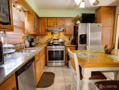15 E Walnut Street Colonia NJ 07067