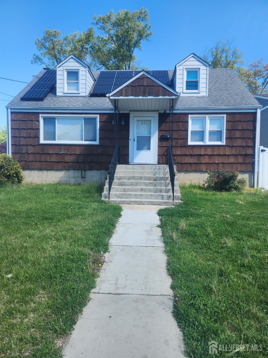 215 Summit Avenue Fords NJ 08863