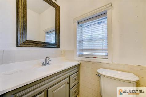 37 E Somerset Street Raritan NJ 08869