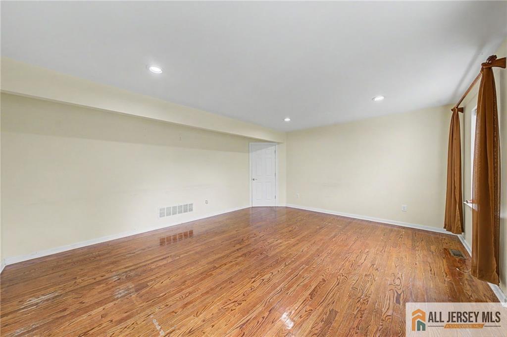 24 Belmont Avenue South River NJ 08882