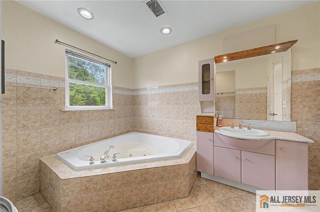 24 Belmont Avenue South River NJ 08882