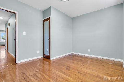287 E Smith Street E Woodbridge Proper NJ 07095