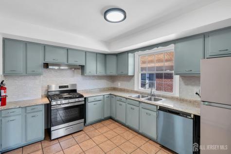 287 E Smith Street E Woodbridge Proper NJ 07095
