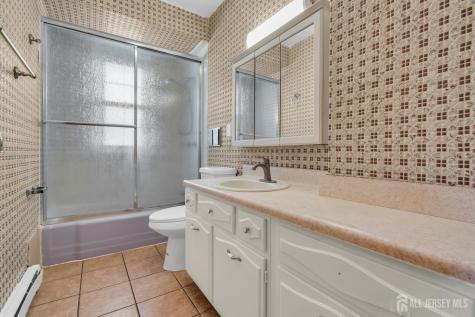 287 E Smith Street E Woodbridge Proper NJ 07095