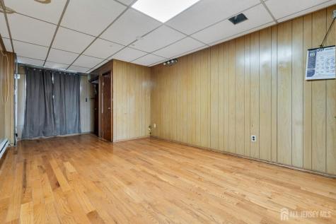 287 E Smith Street E Woodbridge Proper NJ 07095