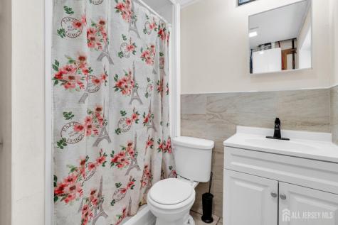 287 E Smith Street E Woodbridge Proper NJ 07095