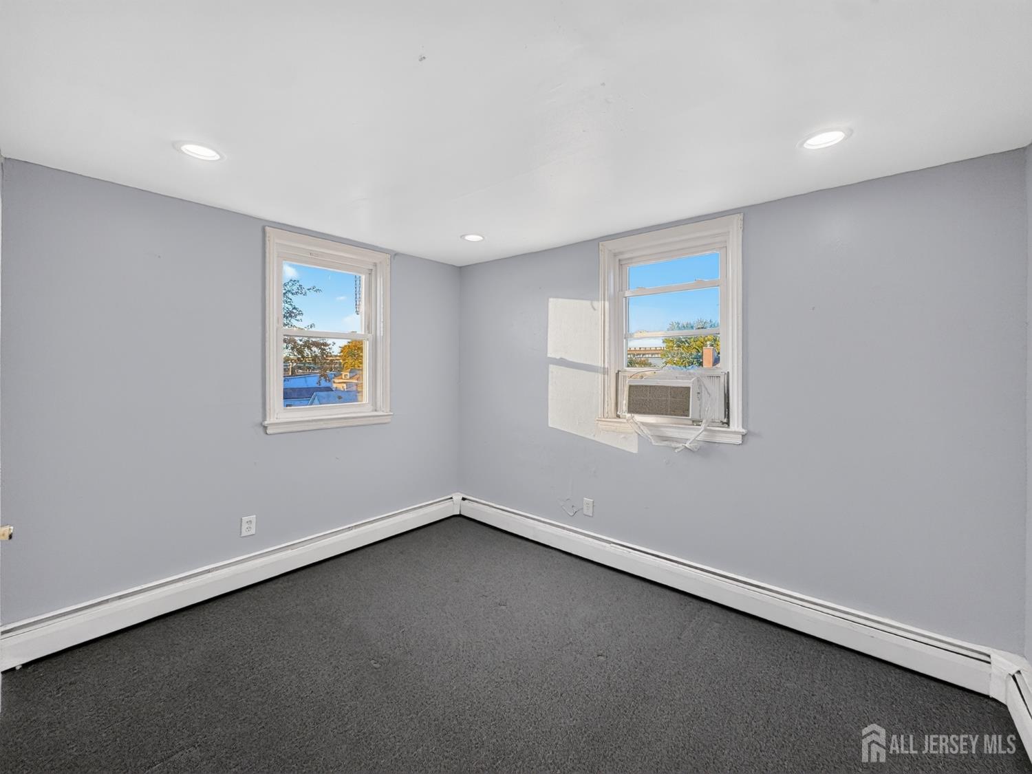 725 Parker Street Perth Amboy NJ 08861
