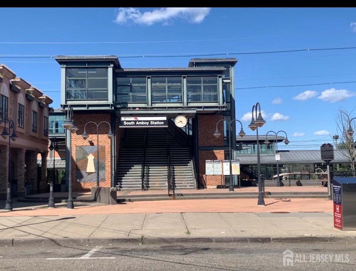 50 Wlodarczyk Place Parlin NJ 08859
