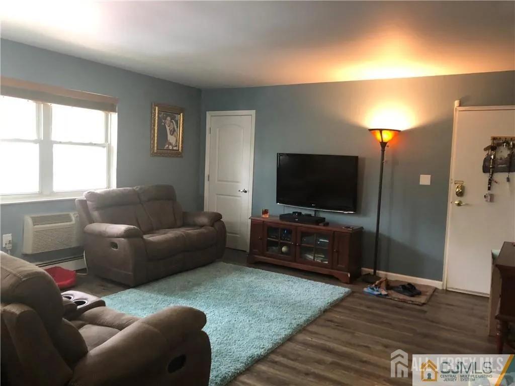 289 Main Street Spotswood NJ 08884