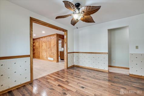 23 Cardownie Street Edison NJ 08817