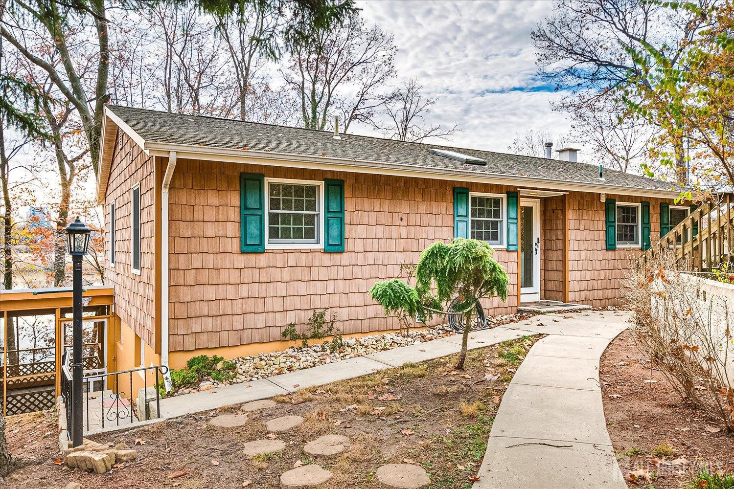 23 Cardownie Street Edison NJ 08817