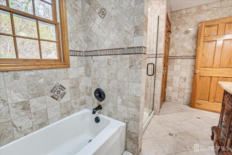 23 Cardownie Street Edison NJ 08817