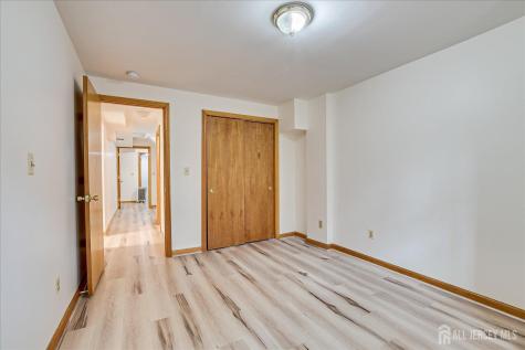 23 Cardownie Street Edison NJ 08817