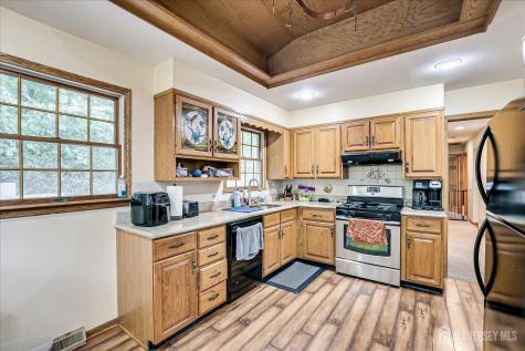 23 Cardownie Street Edison NJ 08817