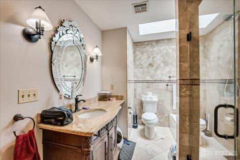 23 Cardownie Street Edison NJ 08817