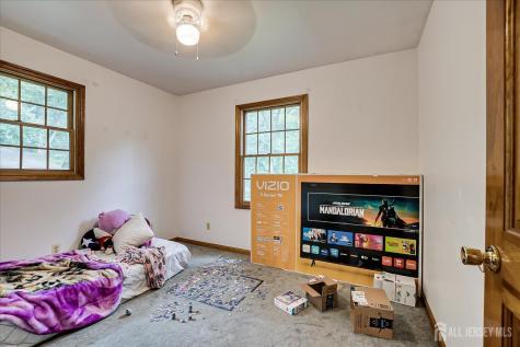 23 Cardownie Street Edison NJ 08817