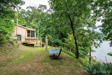 23 Cardownie Street Edison NJ 08817