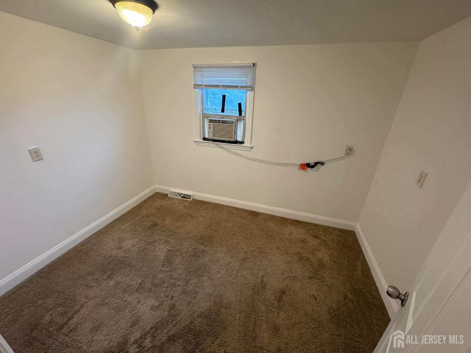 51 Kenwood Terrace Hamilton NJ 08610