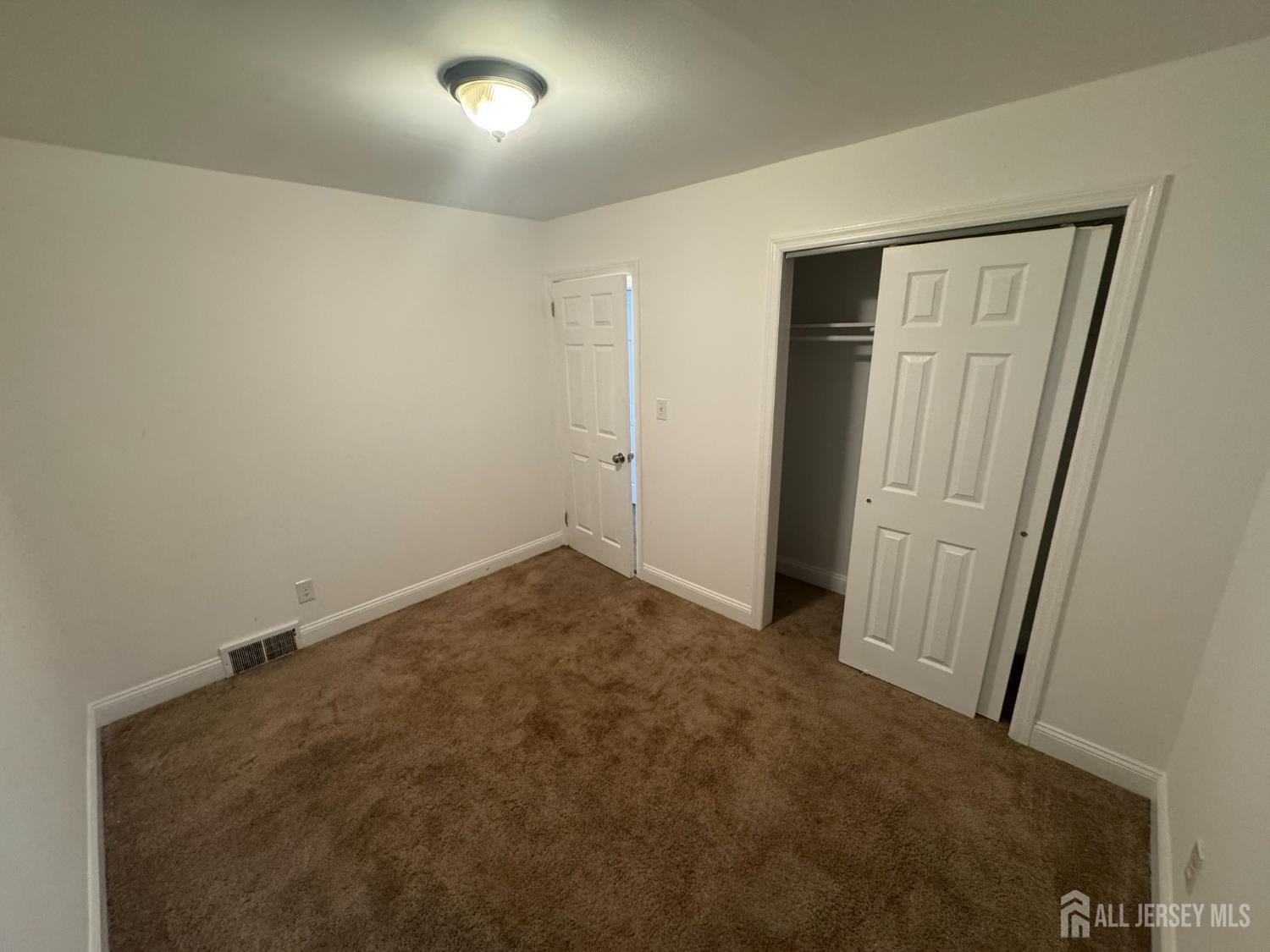 51 Kenwood Terrace Hamilton NJ 08610
