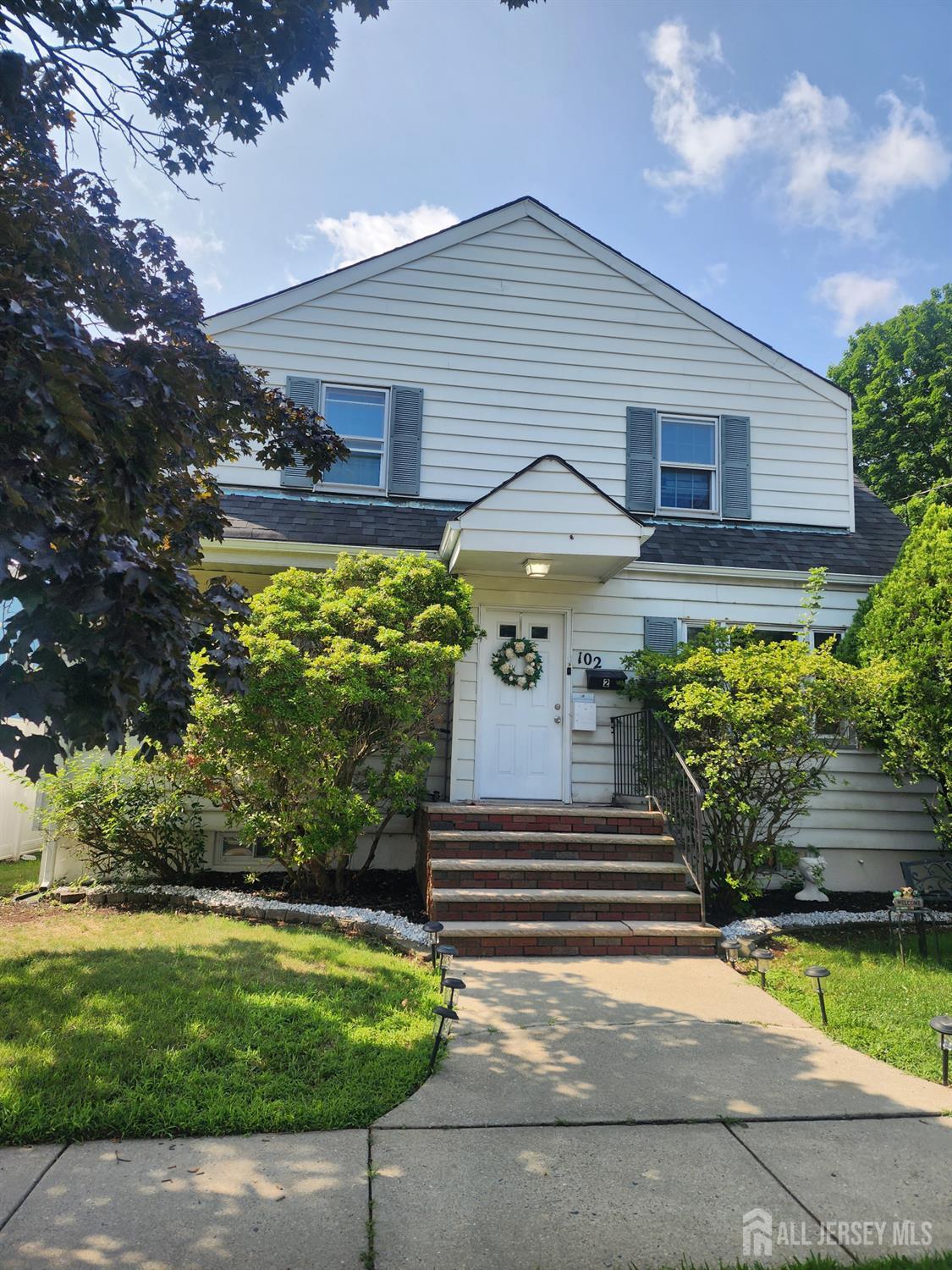102 Wisteria Street Edison NJ 08817