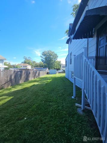 582 Mereline Avenue Avenel NJ 07001