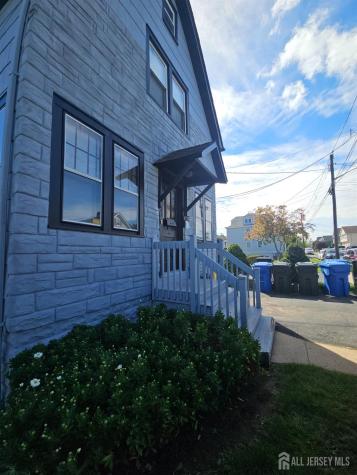 582 Mereline Avenue Avenel NJ 07001