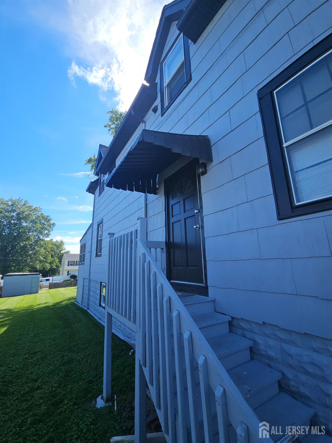 582 Mereline Avenue Avenel NJ 07001