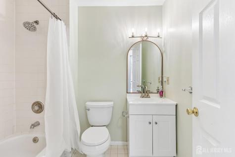 4 Chelsea Drive Piscataway NJ 08854