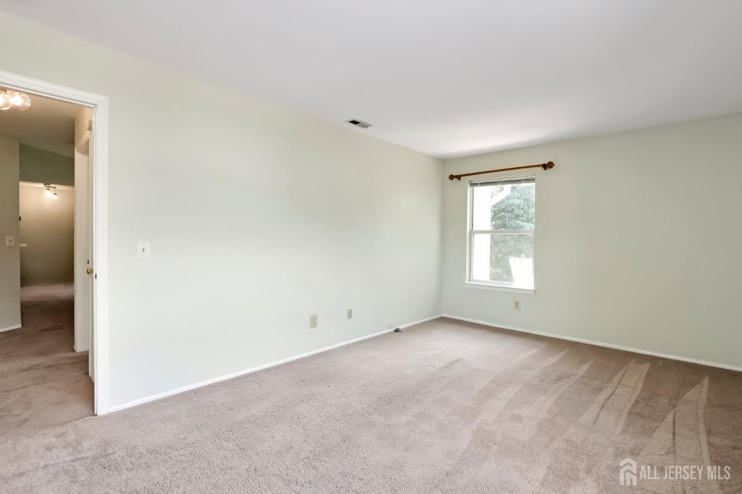 4 Chelsea Drive Piscataway NJ 08854