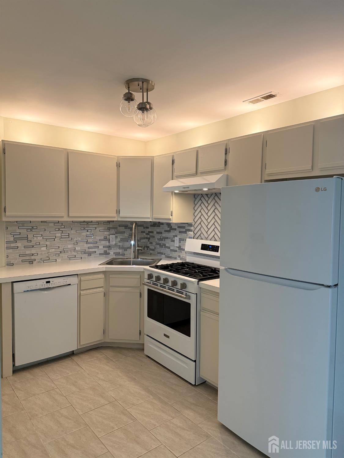 4 Chelsea Drive Piscataway NJ 08854