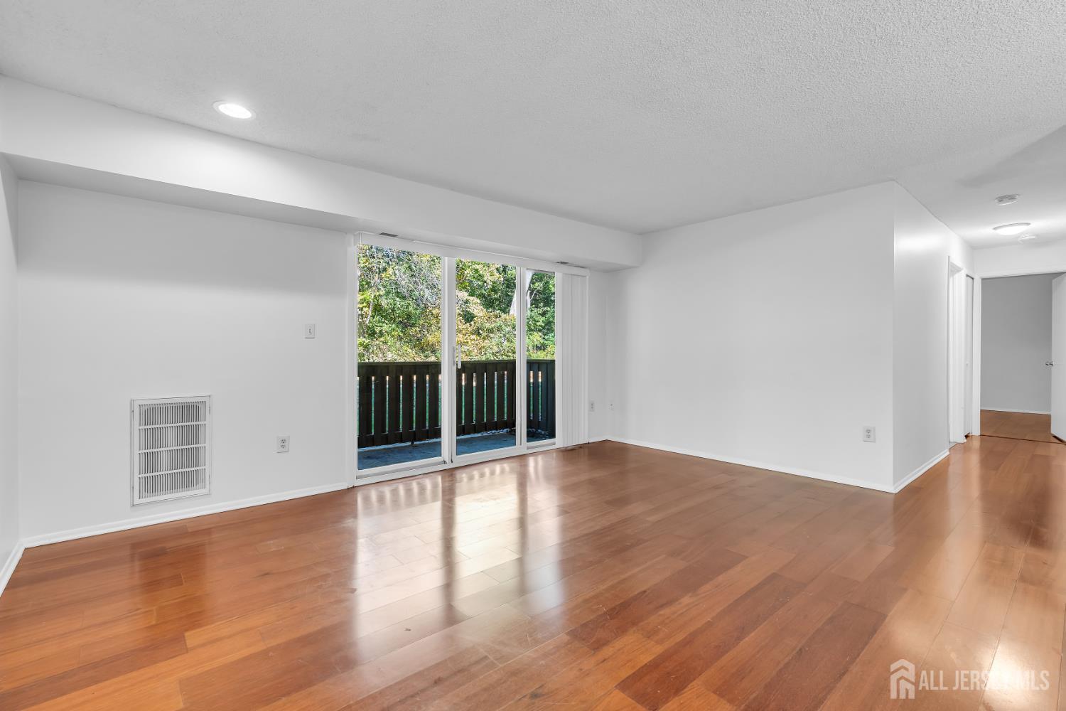 1719 Aspen Drive Plainsboro NJ 08536