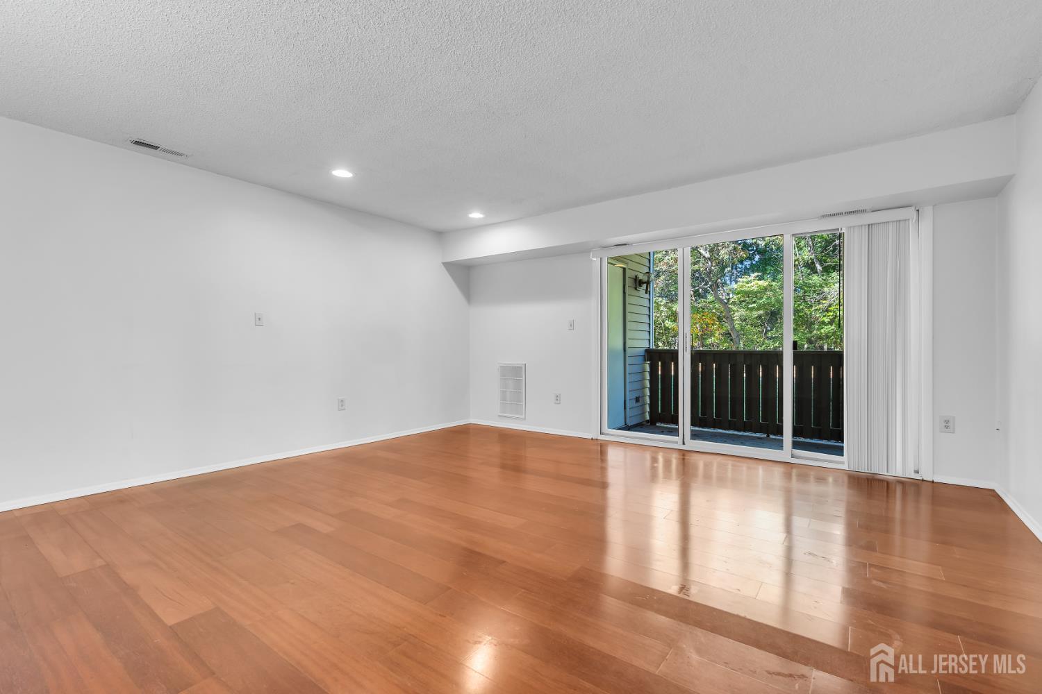1719 Aspen Drive Plainsboro NJ 08536