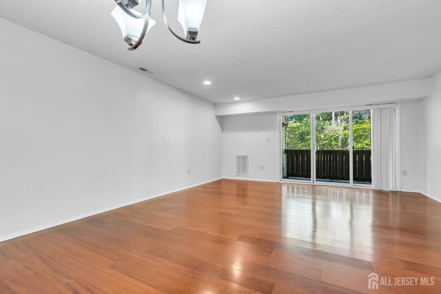 1719 Aspen Drive Plainsboro NJ 08536