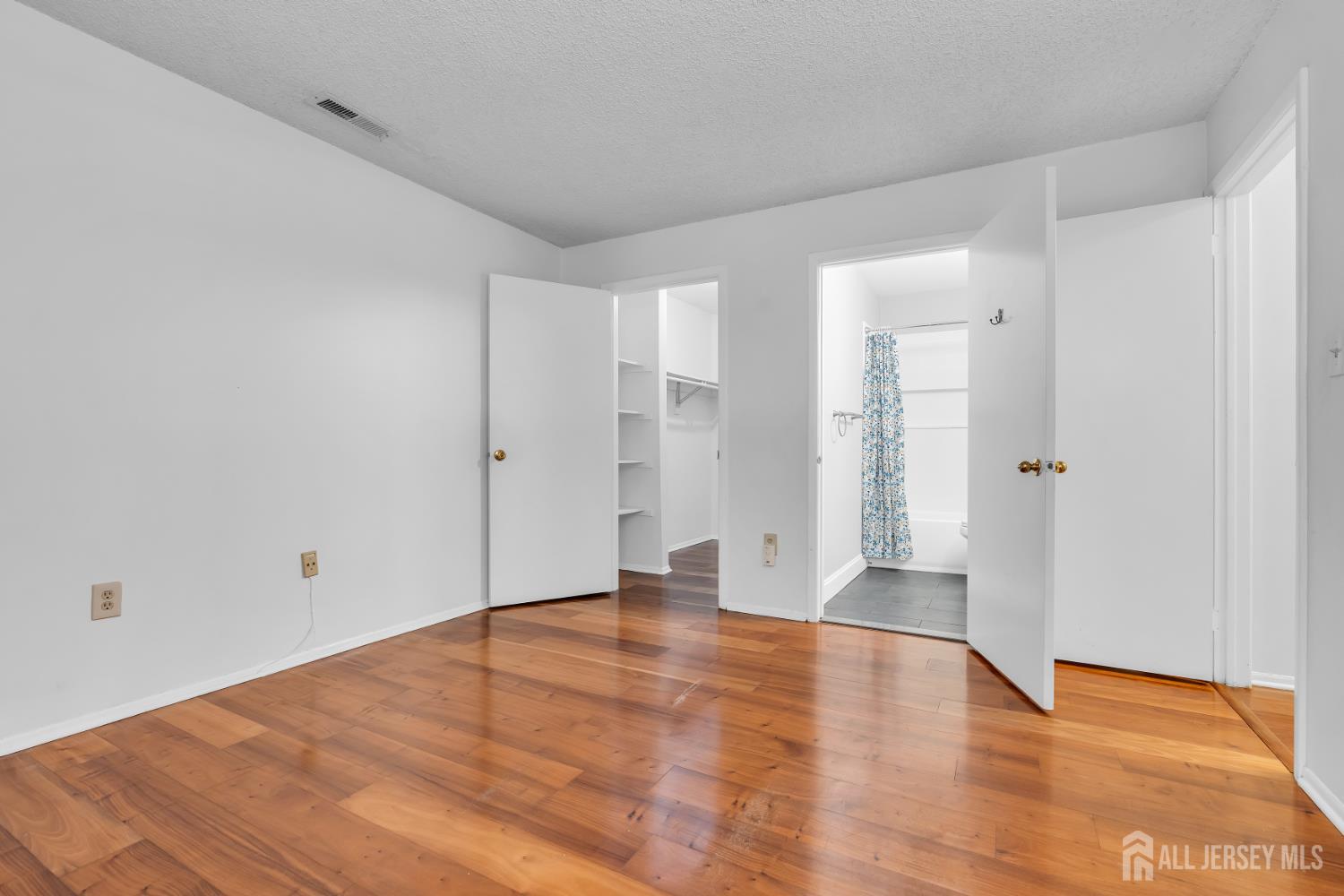 1719 Aspen Drive Plainsboro NJ 08536