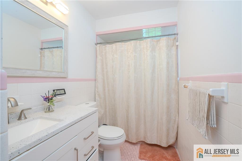 21 Pennington Avenue Colonia NJ 07067