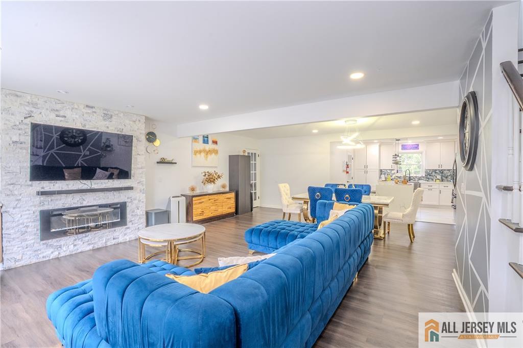 21 Pennington Avenue Colonia NJ 07067