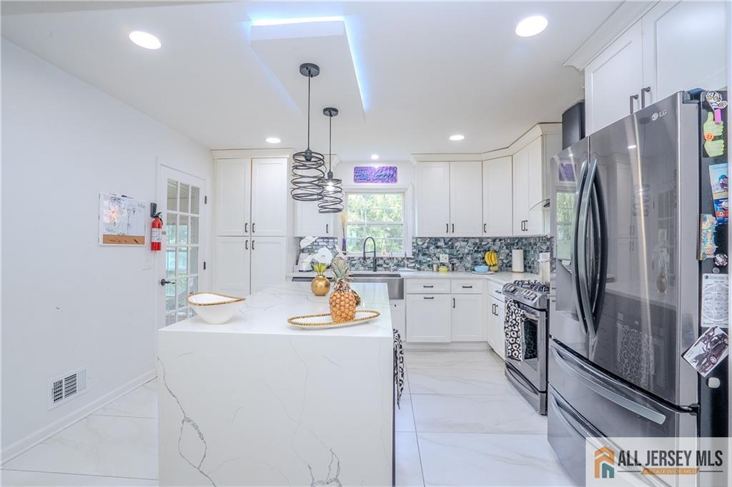 21 Pennington Avenue Colonia NJ 07067