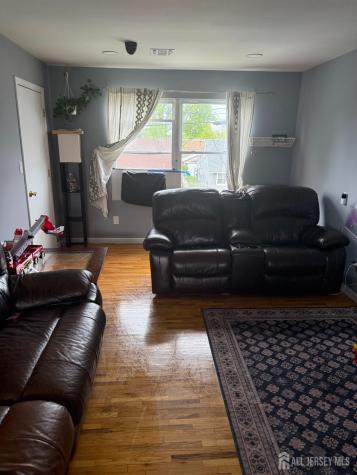 17 Spruce Street Carteret NJ 07008