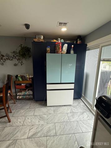 17 Spruce Street Carteret NJ 07008
