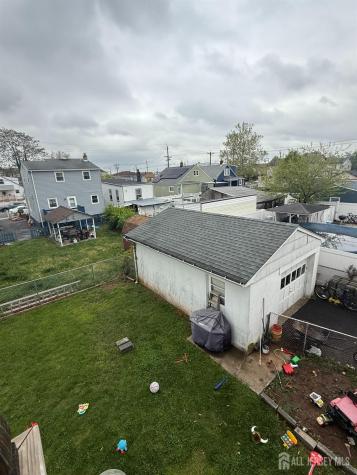 17 Spruce Street Carteret NJ 07008
