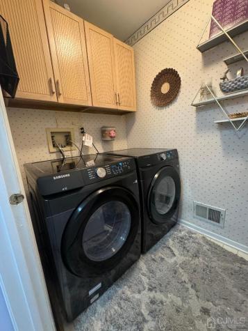 18 E Countryside Drive South Brunswick NJ 08540