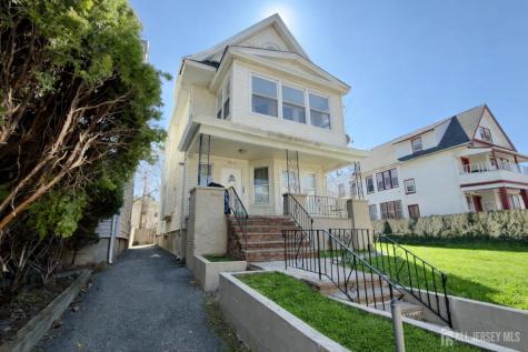 126 N 14th Street East Orange NJ 07017