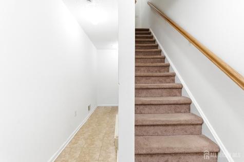 15 Wilmbelton Court Edison NJ 08820