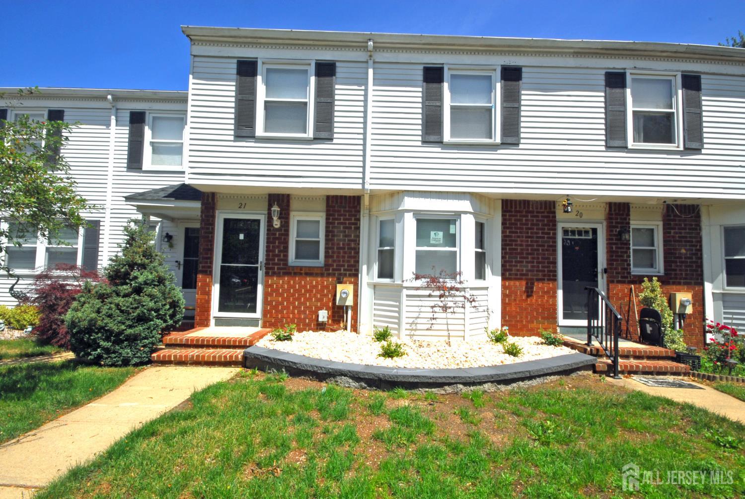 21 Rosewood Court Sayreville NJ 08872