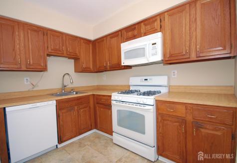 21 Rosewood Court Sayreville NJ 08872